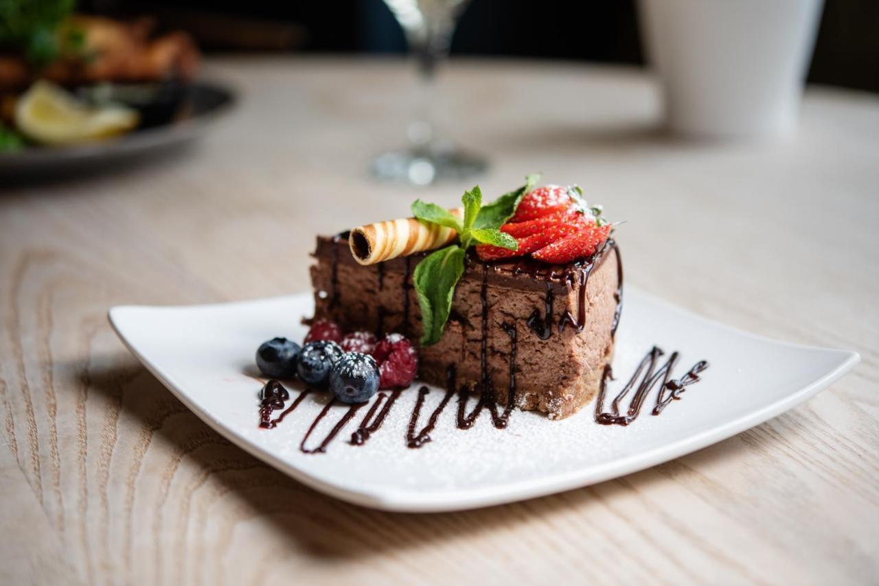 The Kings Arms Otterton Hotel Бъдли Салтъртън Екстериор снимка