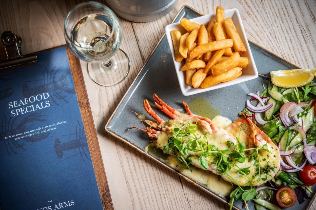 The Kings Arms Otterton Hotel Бъдли Салтъртън Екстериор снимка