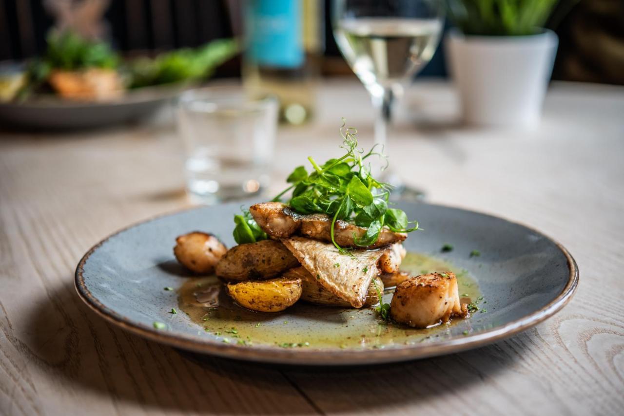 The Kings Arms Otterton Hotel Бъдли Салтъртън Екстериор снимка