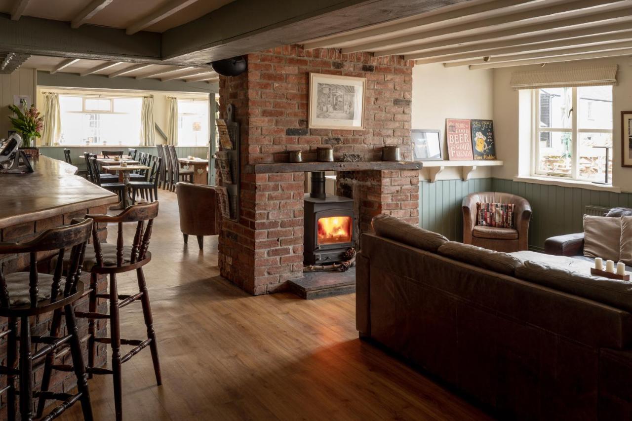 The Kings Arms Otterton Hotel Бъдли Салтъртън Екстериор снимка