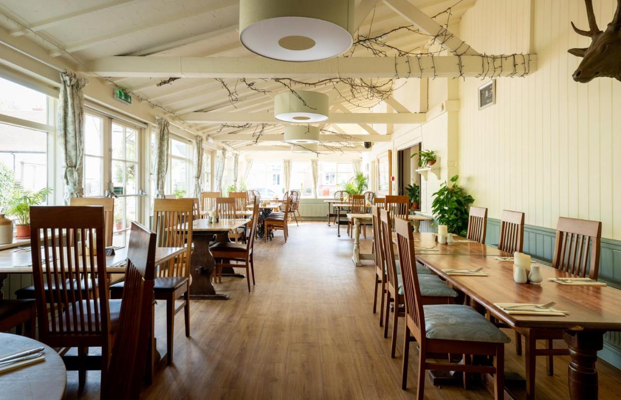 The Kings Arms Otterton Hotel Бъдли Салтъртън Екстериор снимка