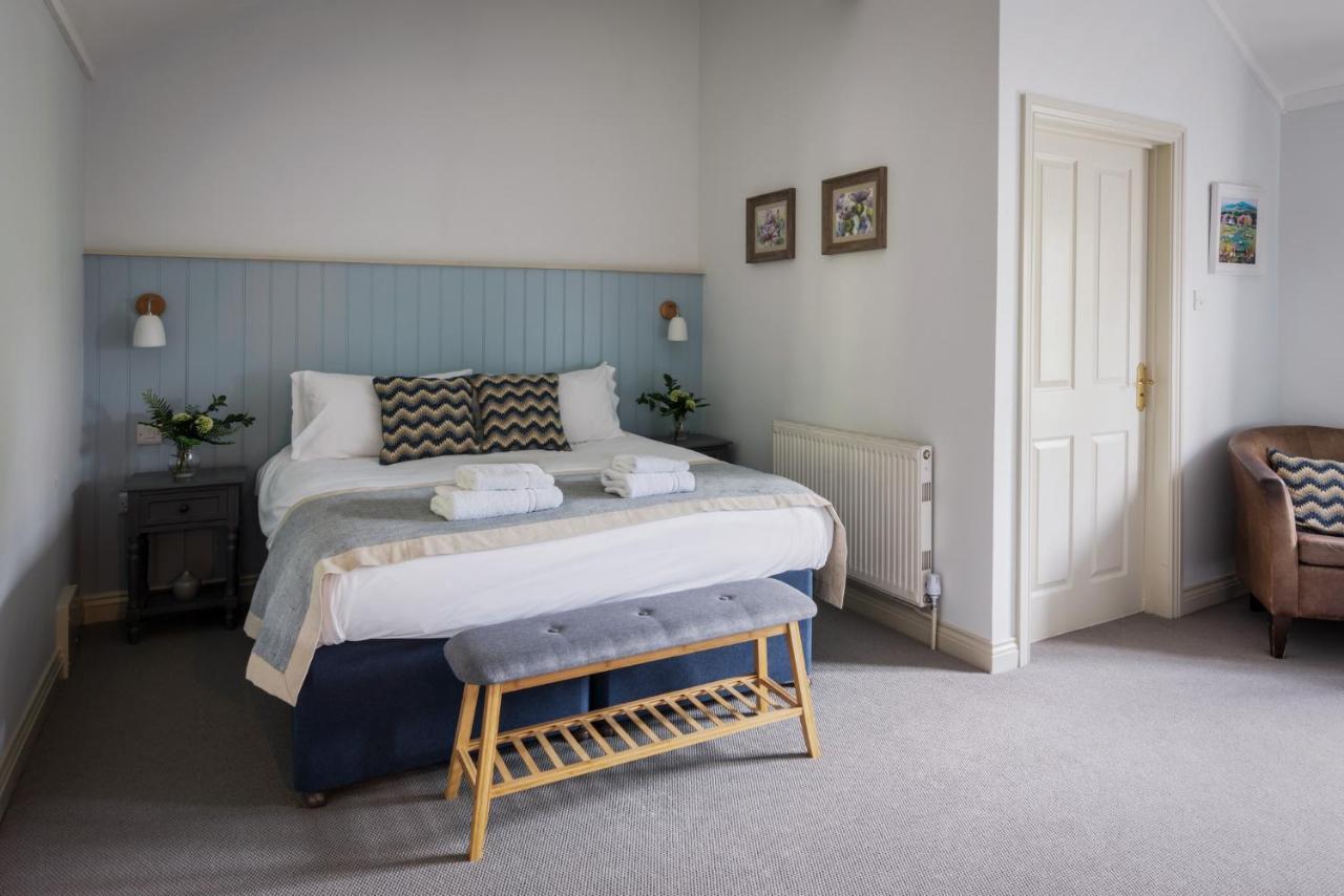 The Kings Arms Otterton Hotel Бъдли Салтъртън Екстериор снимка